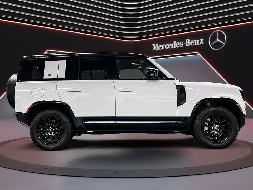 2024 Land Rover Defender L663 - Image 8 of 10