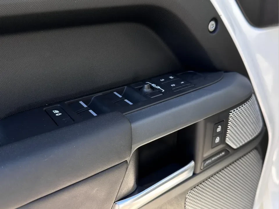 2024 Land Rover Defender L663 - Image 9 of 20