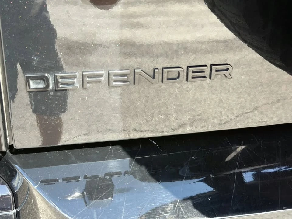 2024 Land Rover Defender V8 - Image 11 of 20