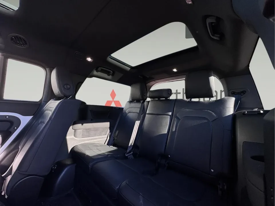 2024 Land Rover Defender L663 - Image 17 of 20