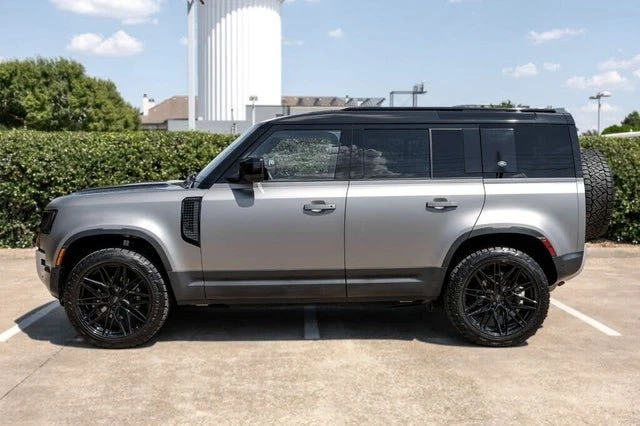 2024 Land Rover Defender L663 - Image 8 of 14