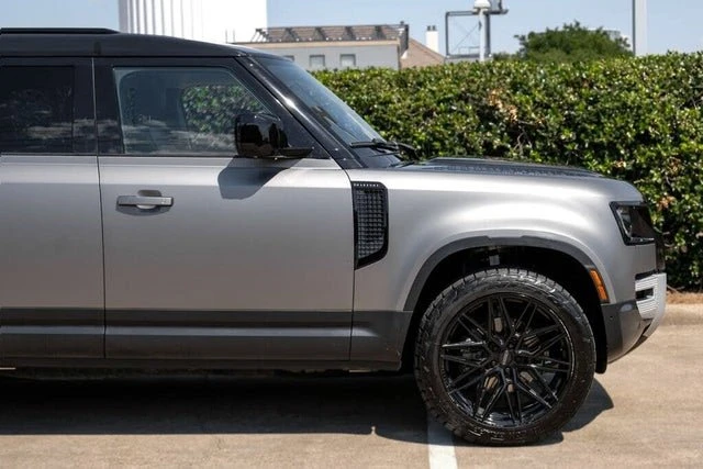 2024 Land Rover Defender L663 - Image 10 of 14