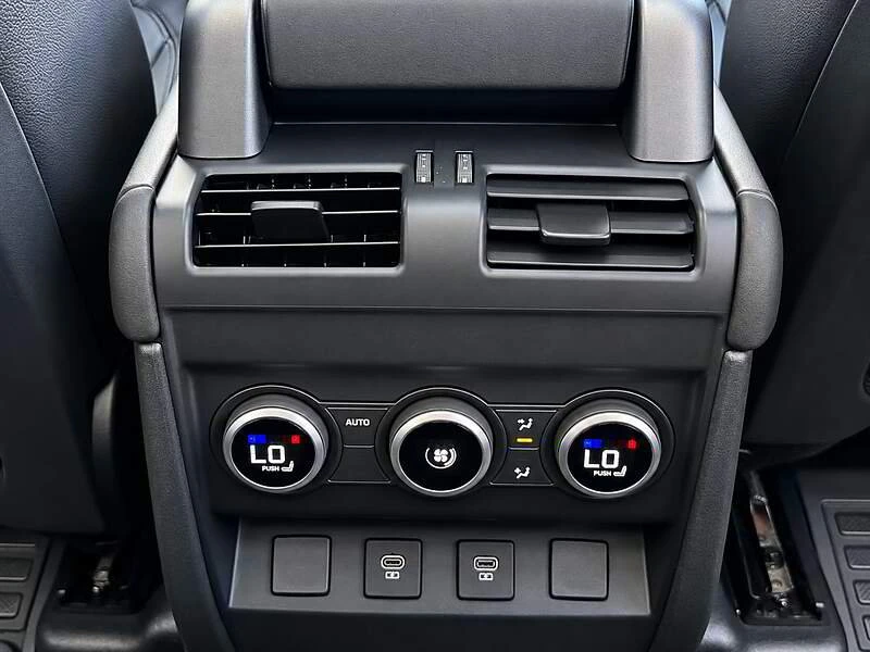 2024 Land Rover Defender L663 - Image 17 of 20