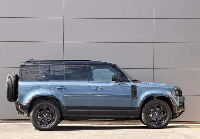 2024 Land Rover Defender L663 - Image 7 of 20