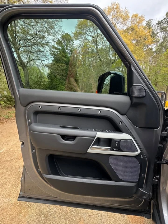 2024 Land Rover Defender L663 - Image 11 of 20