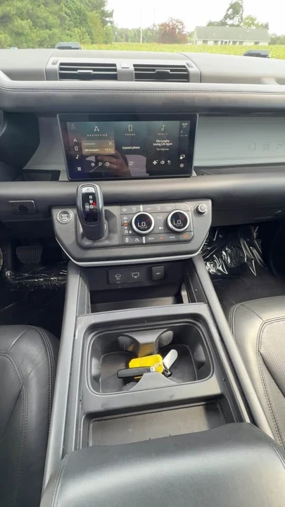 2024 Land Rover Defender L663 - Image 13 of 14