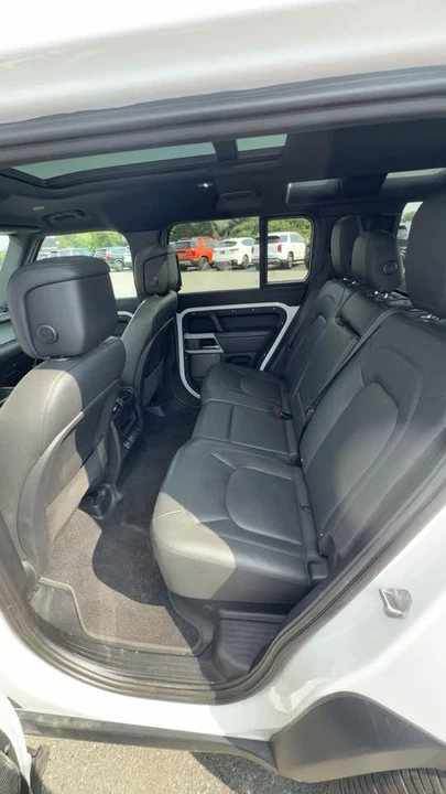 2024 Land Rover Defender L663 - Image 8 of 14