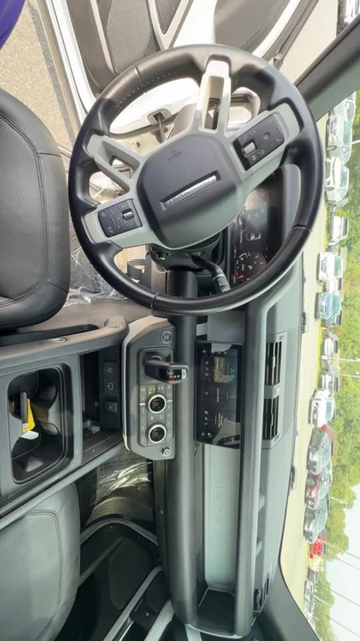 2024 Land Rover Defender L663 - Image 11 of 14
