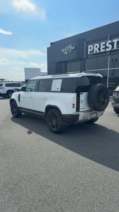 2024 Land Rover Defender L663 - Image 3 of 14