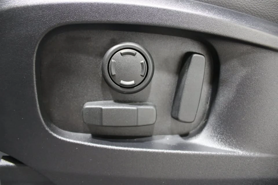 2024 Land Rover Defender L663 - Image 4 of 20