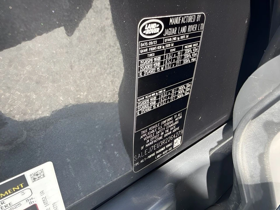 2024 Land Rover Defender L663 - Image 23 of 24