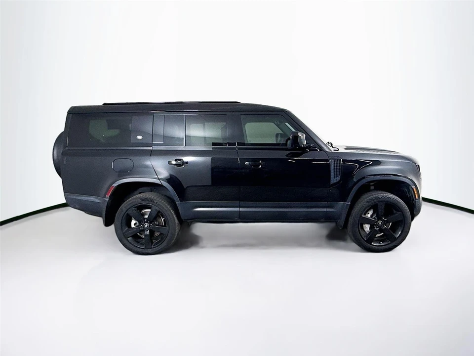 2024 Land Rover Defender L663 - Image 9 of 12