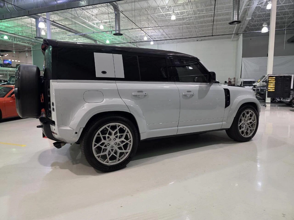 2024 Land Rover Defender L663 - Image 31 of 31