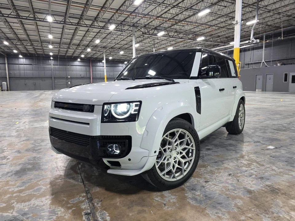 2024 Land Rover Defender L663 - Image 4 of 31
