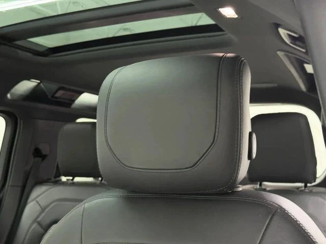 2024 Land Rover Defender L663 - Image 27 of 31