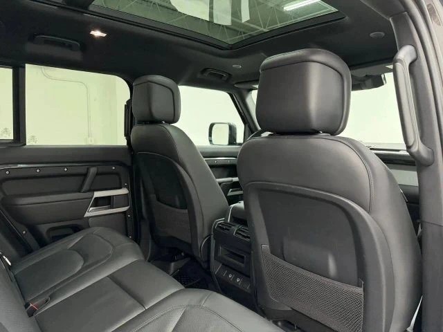 2024 Land Rover Defender L663 - Image 15 of 31