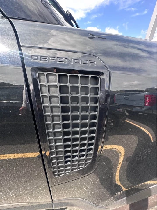 2024 Land Rover Defender L663 - Image 14 of 17