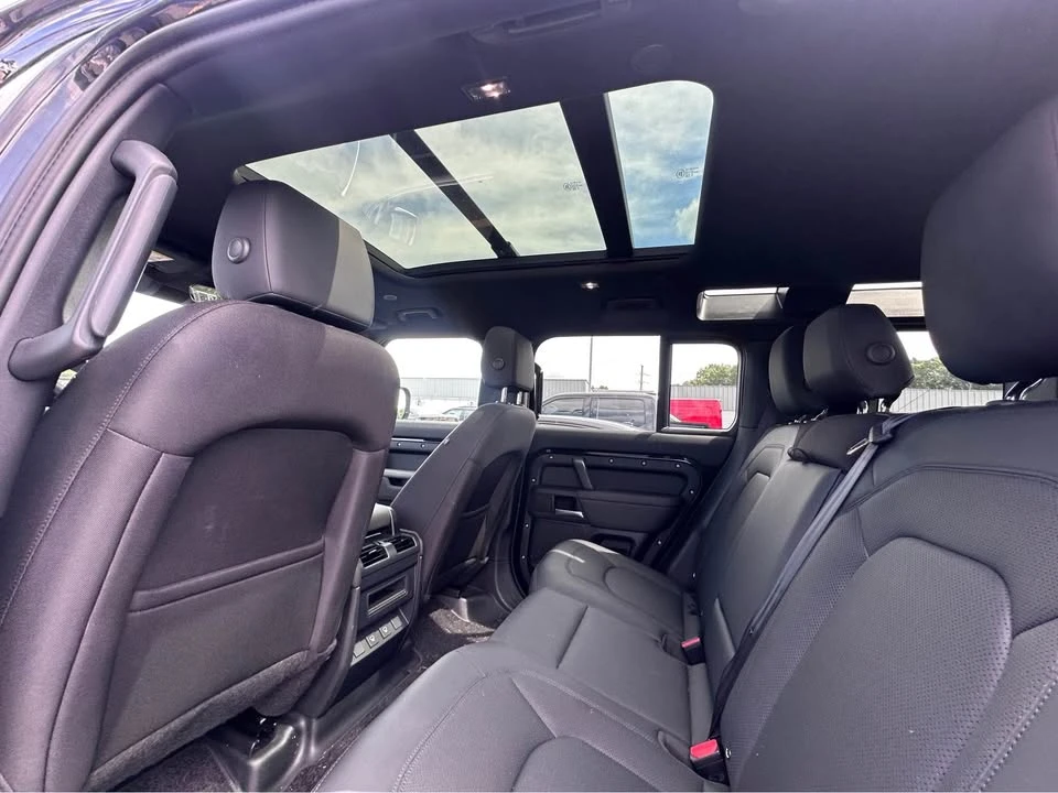 2024 Land Rover Defender L663 - Image 7 of 17