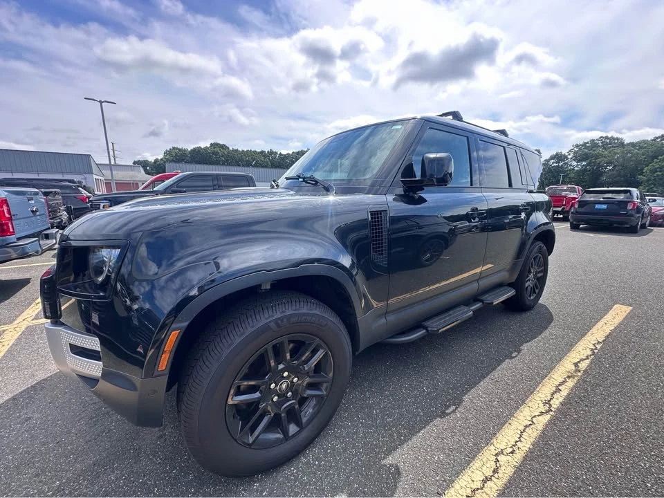 2024 Land Rover Defender L663 - Image 11 of 17