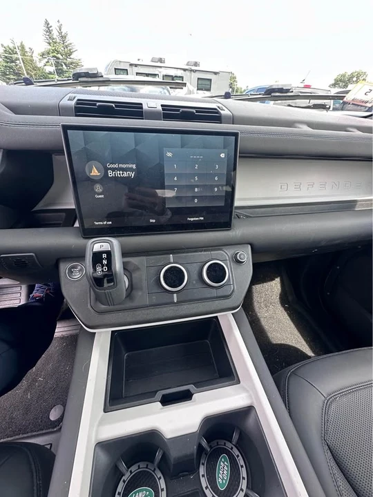 2024 Land Rover Defender L663 - Image 10 of 17
