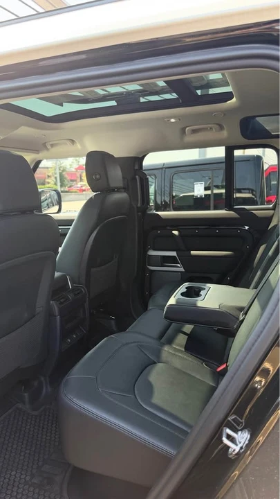 2024 Land Rover Defender L663 - Image 10 of 17