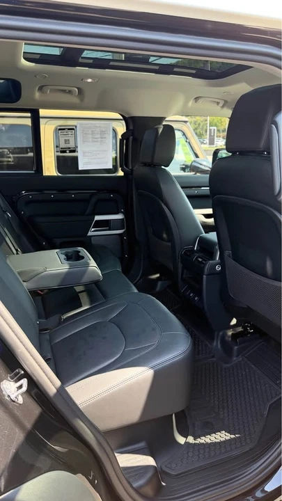 2024 Land Rover Defender L663 - Image 14 of 17