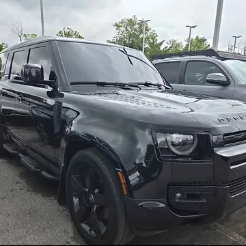 2024 Land Rover Defender V8