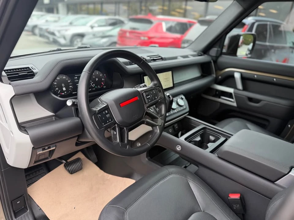 2024 Land Rover Defender L663 - Image 10 of 18
