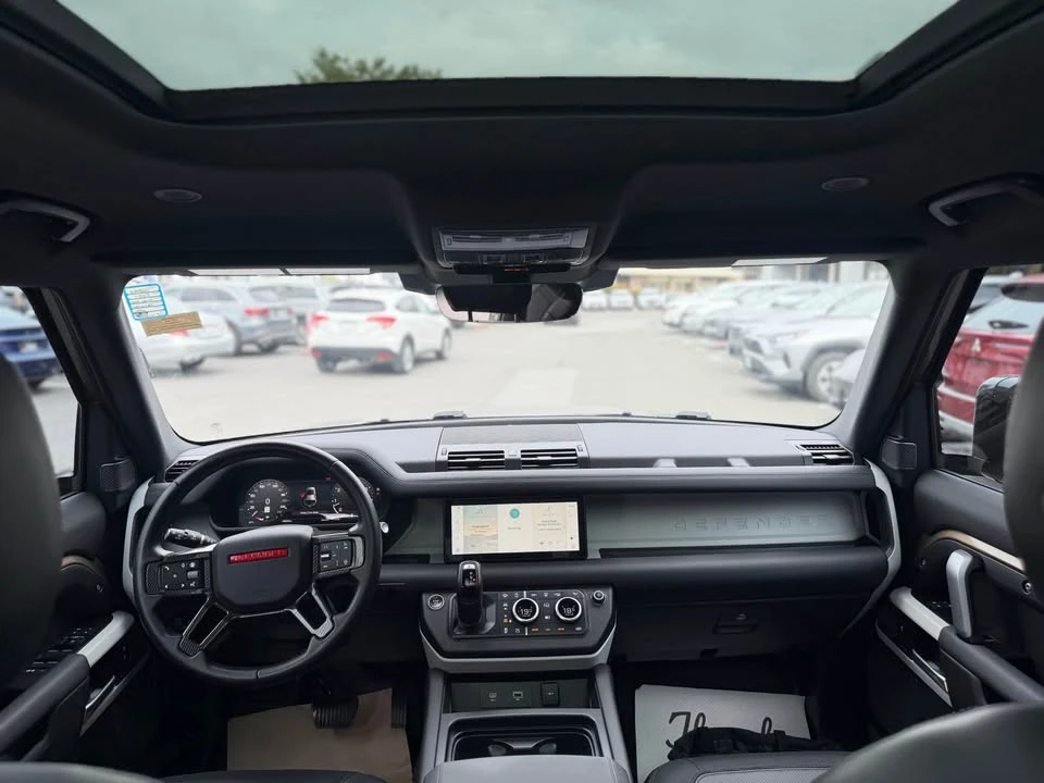 2024 Land Rover Defender L663 - Image 14 of 18