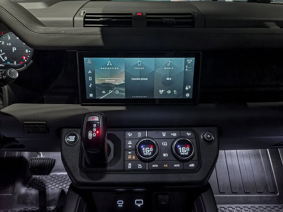 2024 Land Rover Defender L663 - Image 15 of 19