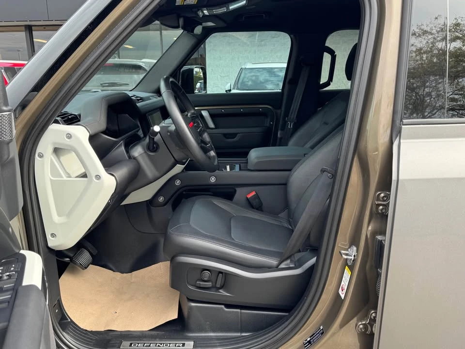 2024 Land Rover Defender L663 - Image 9 of 19