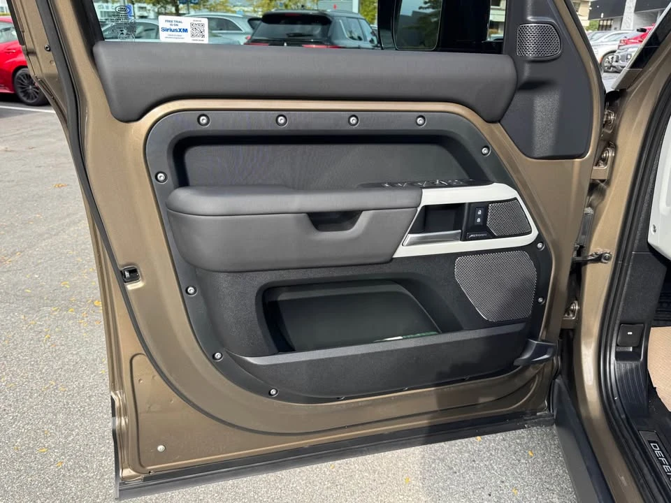 2024 Land Rover Defender L663 - Image 10 of 19