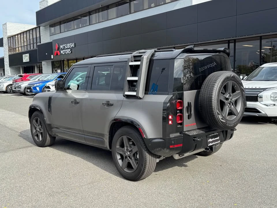 2024 Land Rover Defender L663 - Image 3 of 19