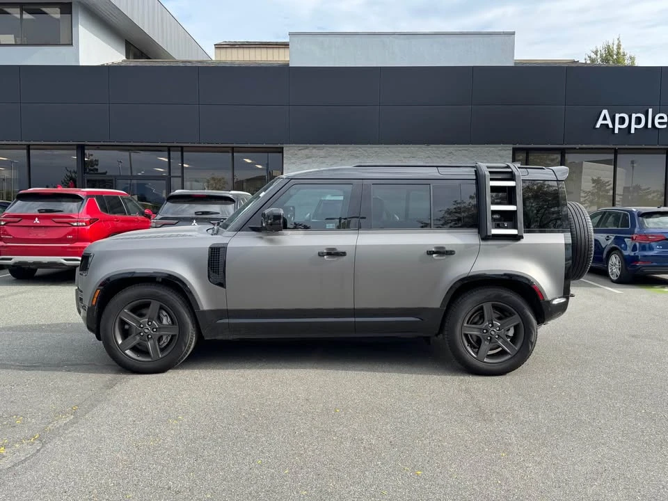 2024 Land Rover Defender L663 - Image 2 of 19