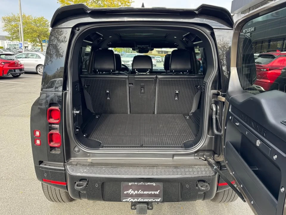 2024 Land Rover Defender L663 - Image 14 of 19