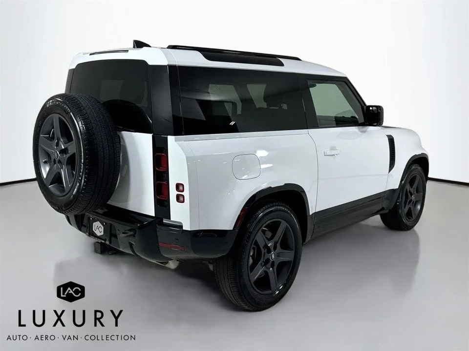 2024 Land Rover Defender L663 - Image 4 of 12