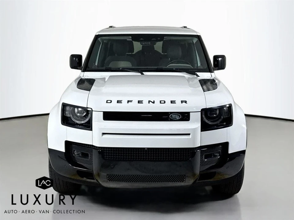 2024 Land Rover Defender L663 - Image 10 of 12