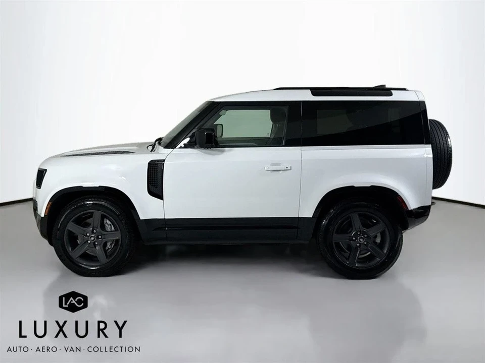 2024 Land Rover Defender L663 - Image 8 of 12