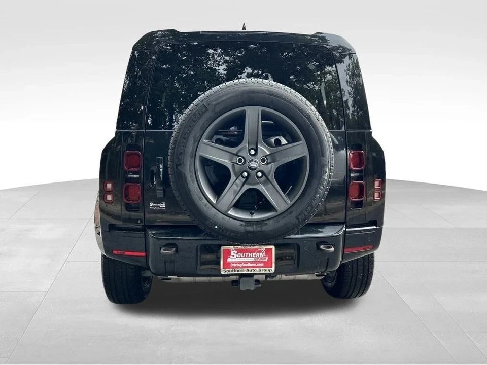 2024 Land Rover Defender L663 - Image 4 of 12