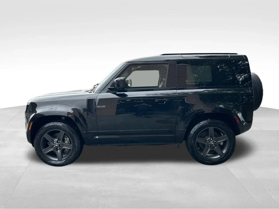 2024 Land Rover Defender L663 - Image 2 of 12