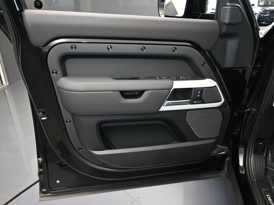 2024 Land Rover Defender L663 - Image 12 of 12