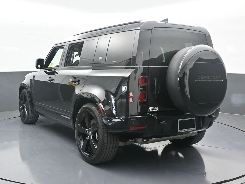 2024 Land Rover Defender L663 - Image 4 of 12