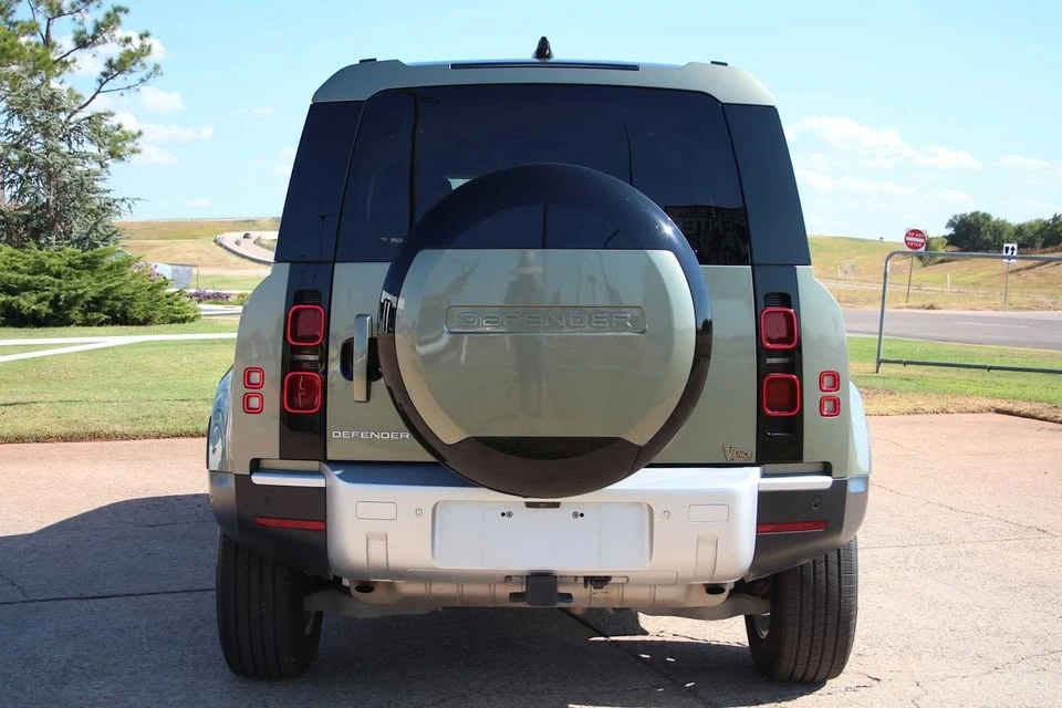 2024 Land Rover Defender L663 - Image 7 of 20