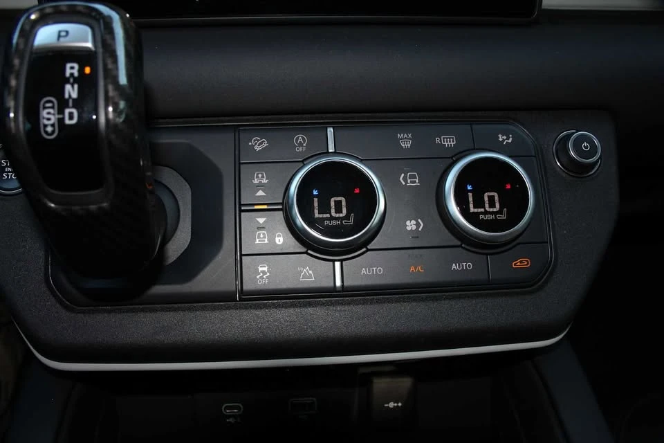 2024 Land Rover Defender L663 - Image 19 of 20