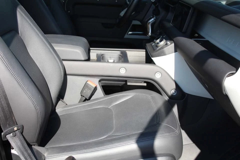 2024 Land Rover Defender L663 - Image 13 of 20