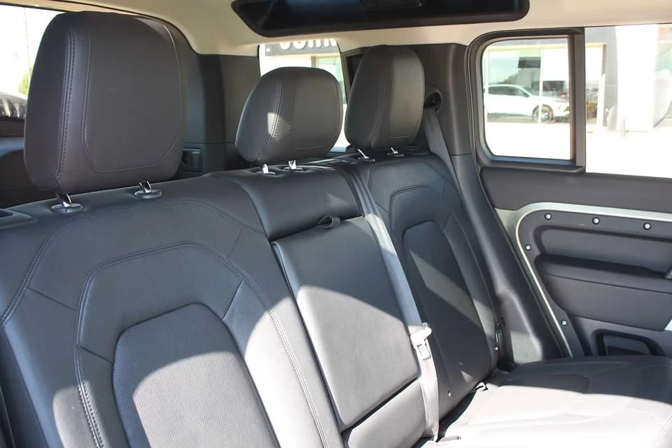 2024 Land Rover Defender L663 - Image 14 of 20