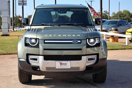 2024 Land Rover Defender S