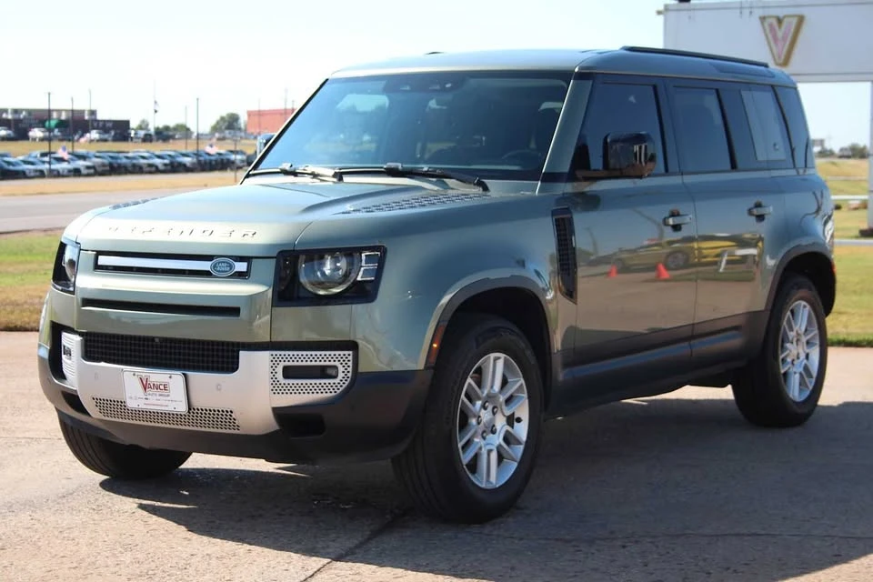 2024 Land Rover Defender L663 - Image 3 of 20