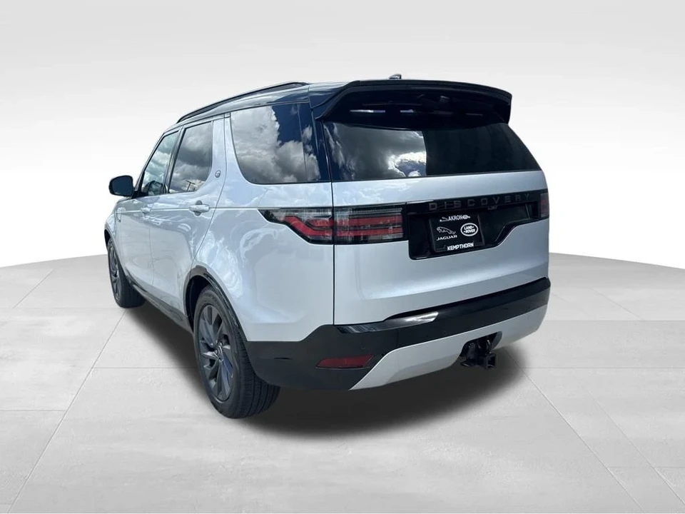 2024 Land Rover Discovery 5th Gen - Image 7 of 12