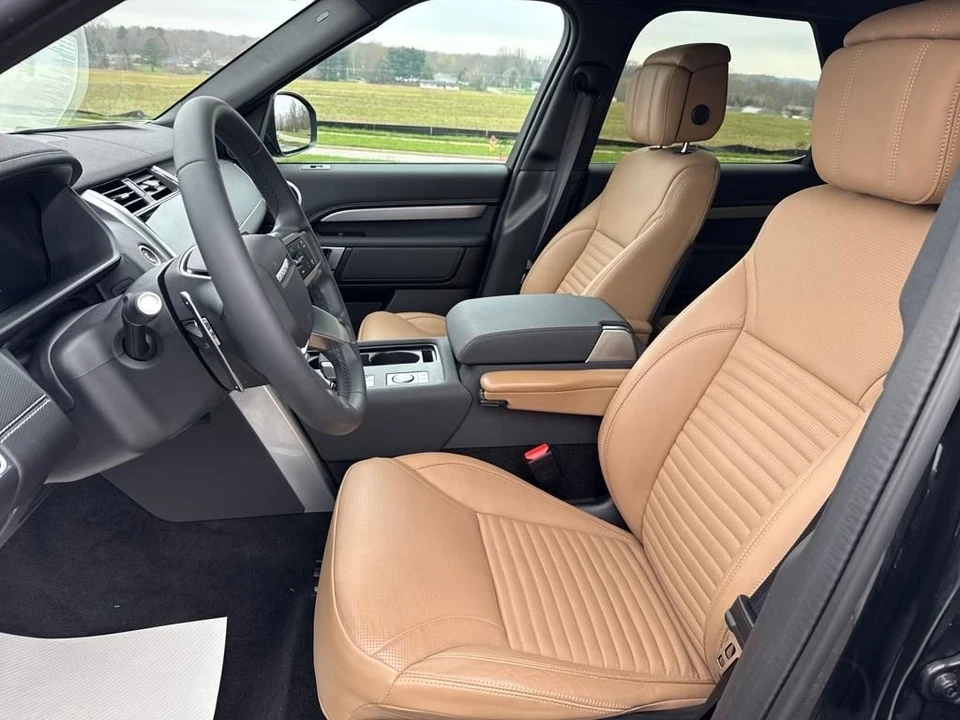 2024 Land Rover Discovery 5th Gen - Image 9 of 12
